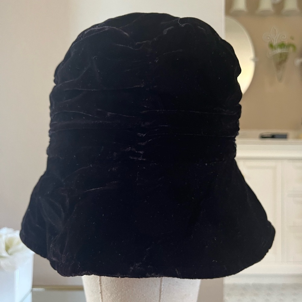 ( Y2K) crushed velvet bucket hat - Picture 2 of 6